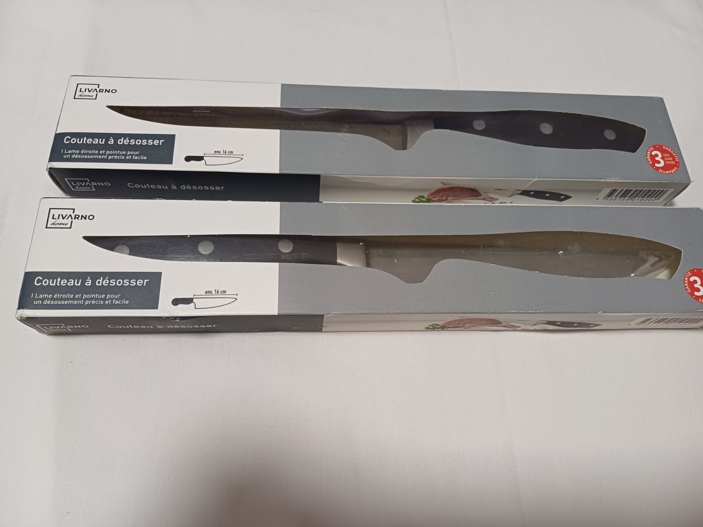 Nož
Dimenzije:16 cm