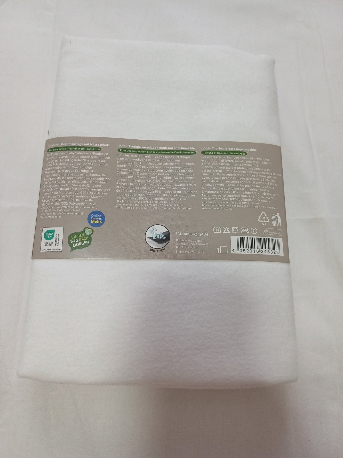Vodonepropusna zaštita za madrac/dječiji krevetić
Dimenzije:70x140 cm
100% pamuk
Mogućnost pranja na 95°C