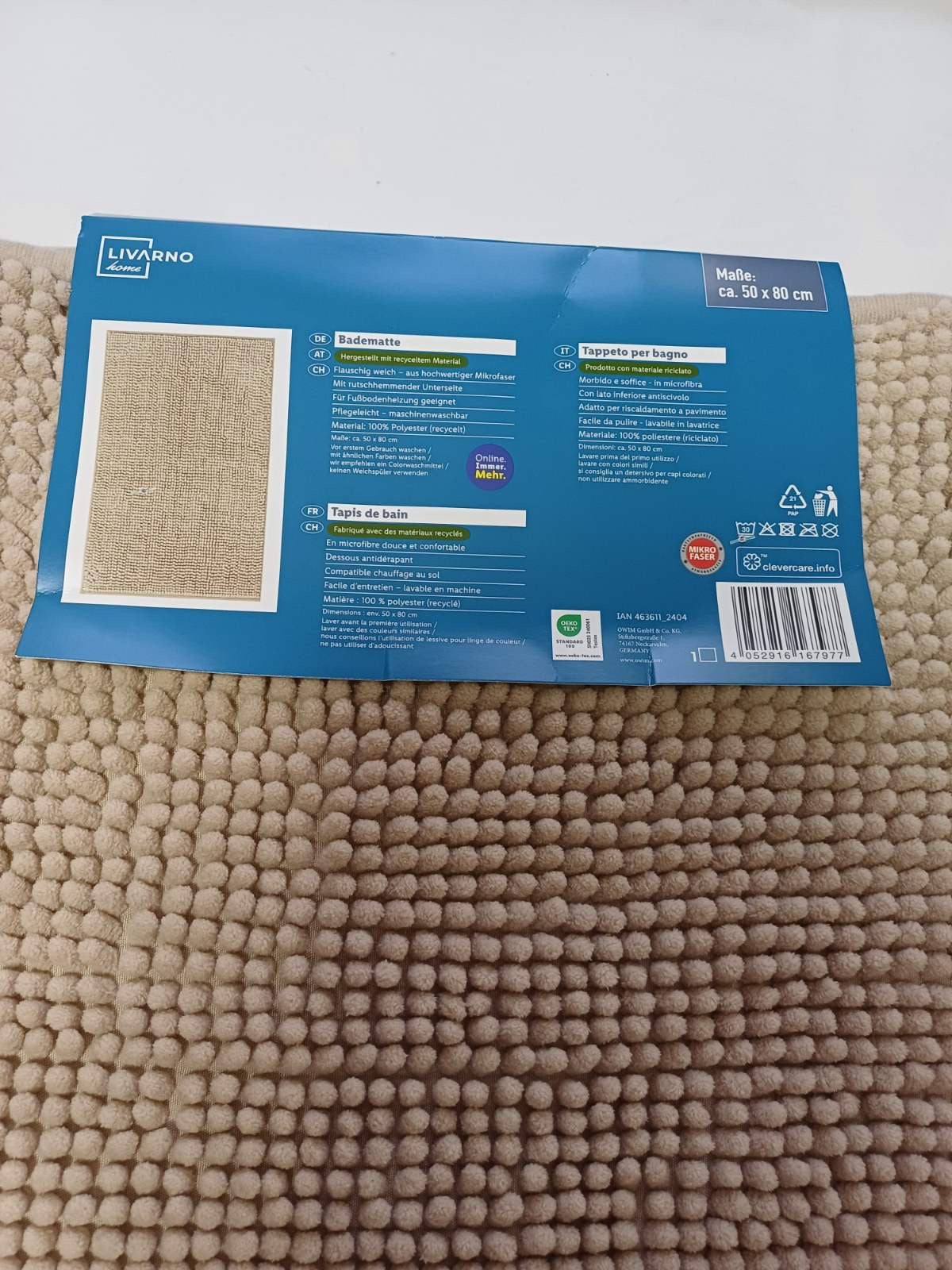 Prostirka crvići za kupatilo
Dimenzije:50x80 cm
100%poliester
Dostupno 3 komada