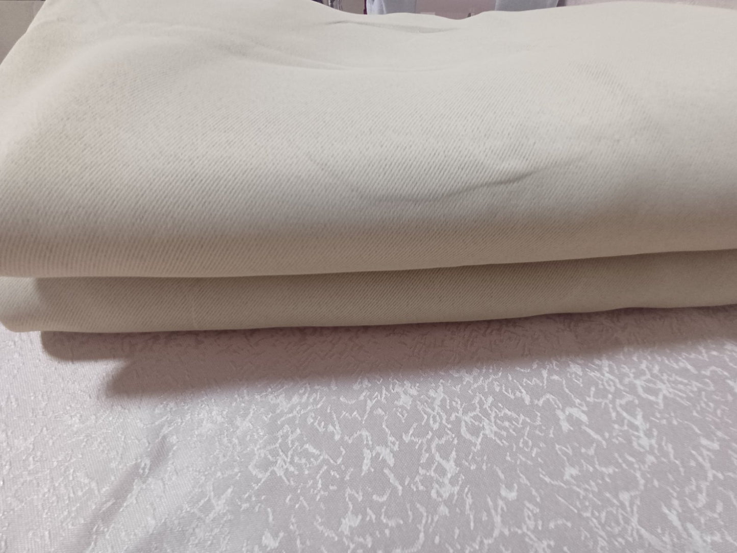 Paravan 2/1 135x250