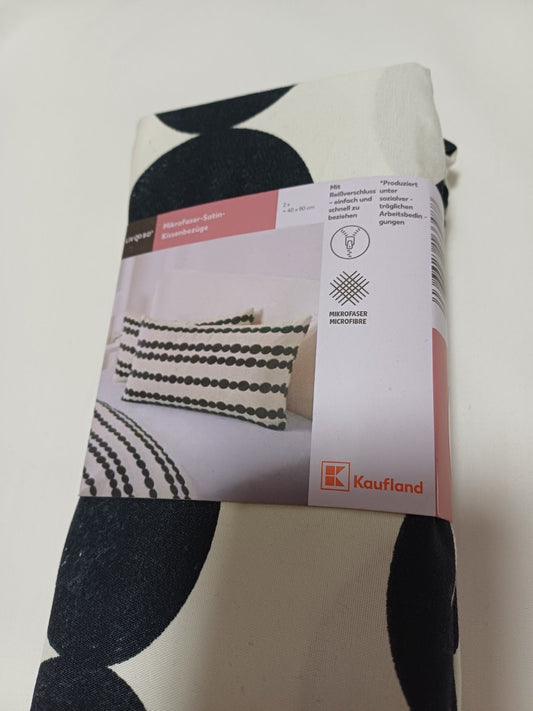 Jastučnice 2/1
Dimenzije:40x80 cm
100%poliester
Dostupno 2 seta