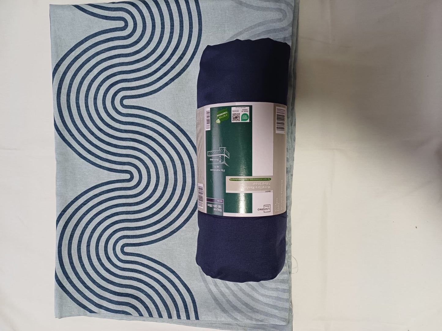 Jastučnica+plahta
Dimenzije:
Jastučnica 65x85 cm
Plahta 200x200 cm