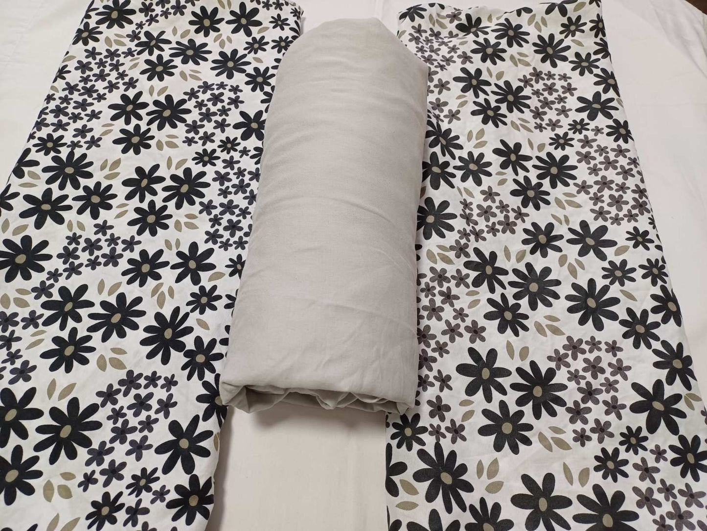 Jastučnice 2/1+plahta
Dimenzije:
Jastučnice 60x64 cm
Plahta 200×200 cm
Sastav:
Jastučnice 100% poliester
Plahta 100% pamuk