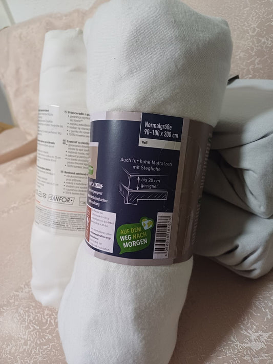 Plahta bijela 52% poliester 48% pamuk 90-100x200